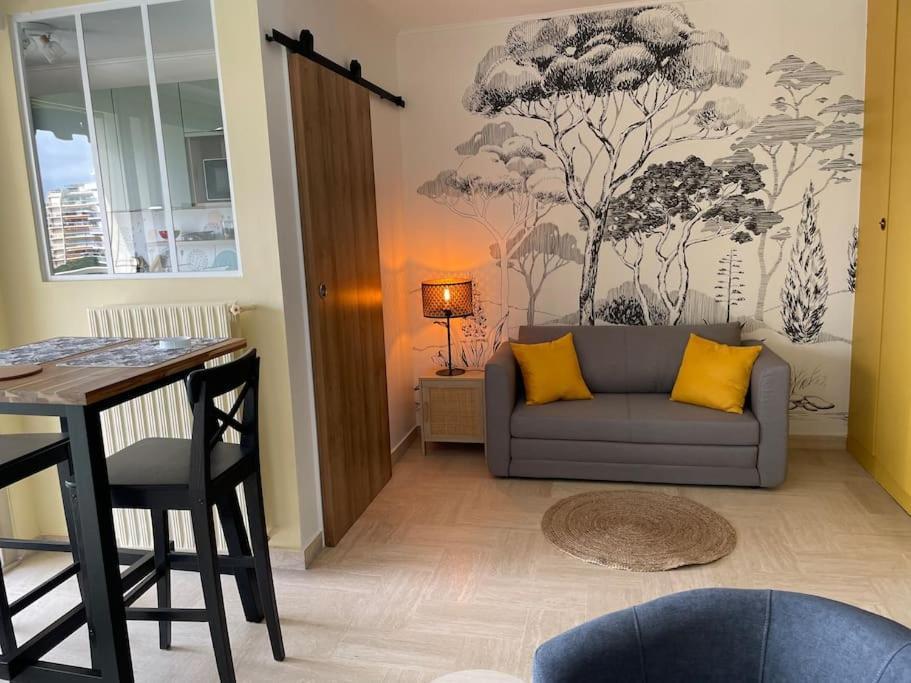 Studio Avec Vue Sur Marina Et Mer - 2 Adultes Et 1 Enfant Maximum Mandelieu Exteriör bild