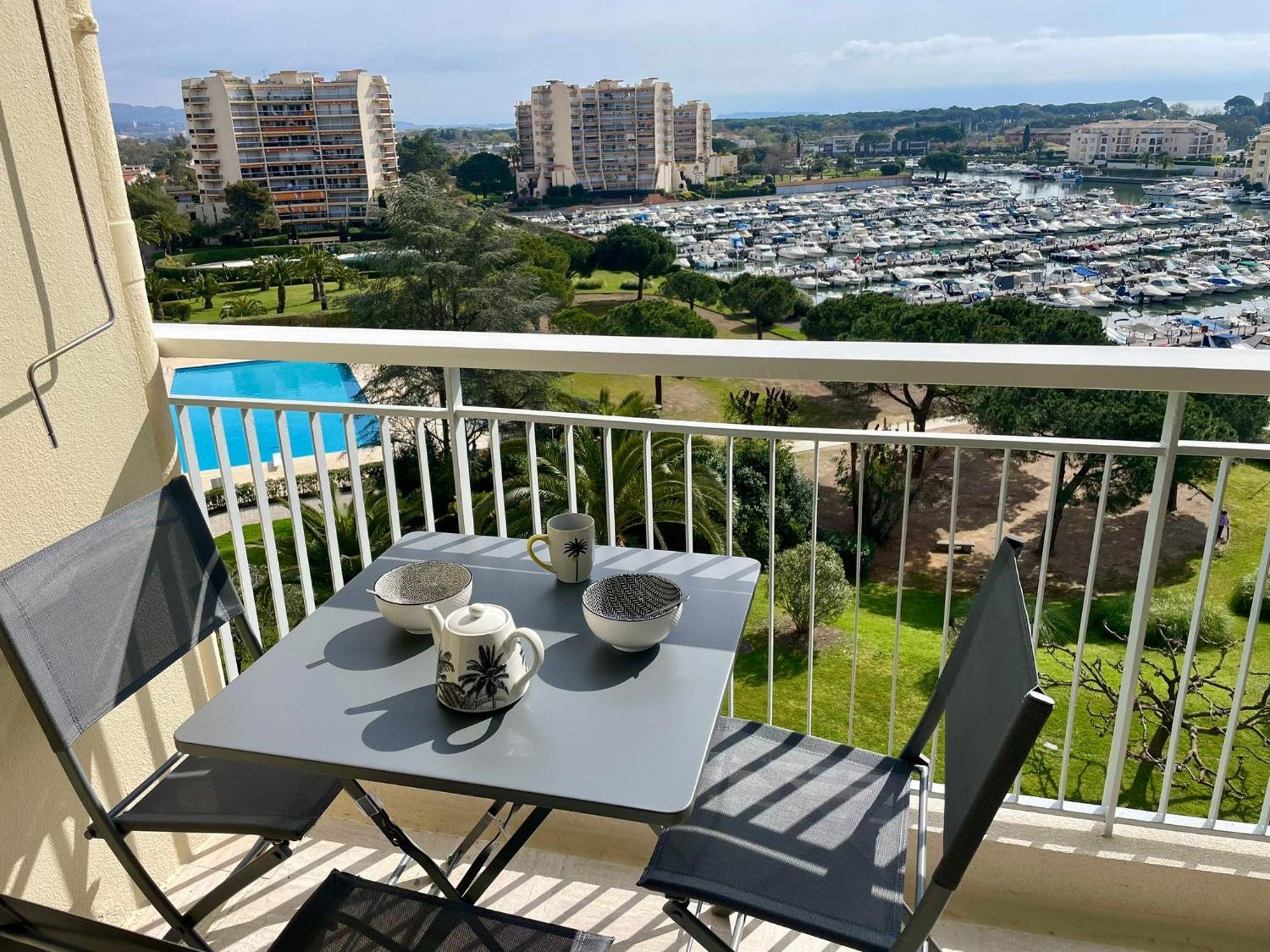 Studio Avec Vue Sur Marina Et Mer - 2 Adultes Et 1 Enfant Maximum Mandelieu Exteriör bild
