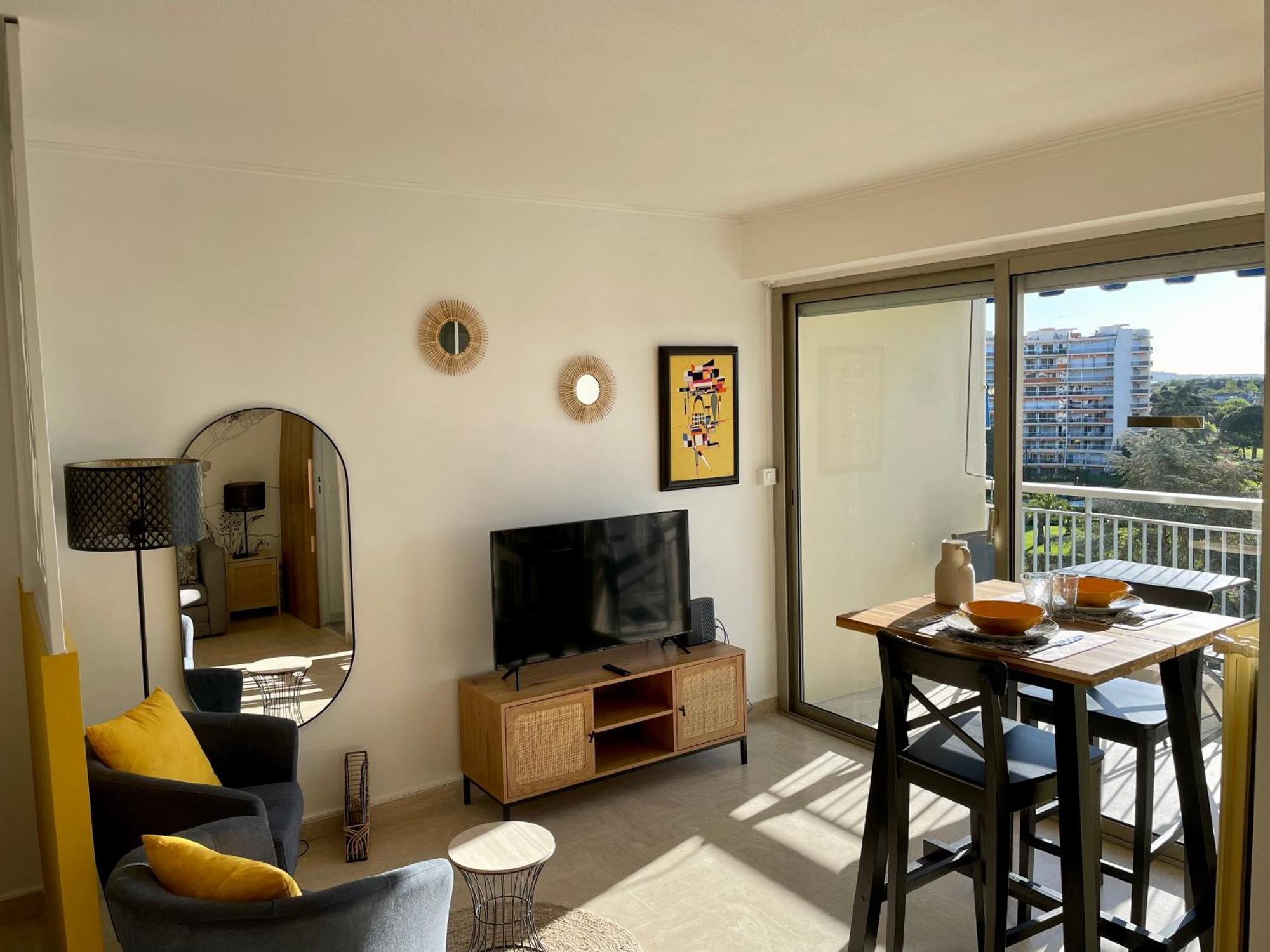 Studio Avec Vue Sur Marina Et Mer - 2 Adultes Et 1 Enfant Maximum Mandelieu Exteriör bild